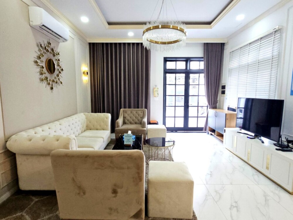 오드윈64 사이공 빌라 – 단체 여행객을 위한 넓은 거실 공간