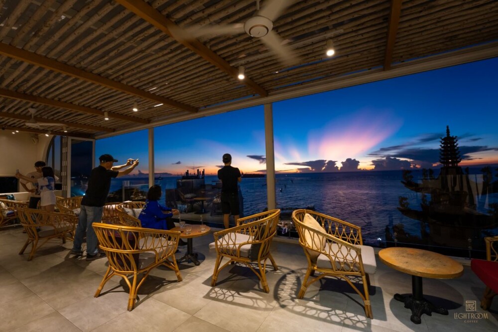 Thuê villa Vũng Tàu 2 ngày 1 đêm nên đi đâu - Ăn tối tại villa