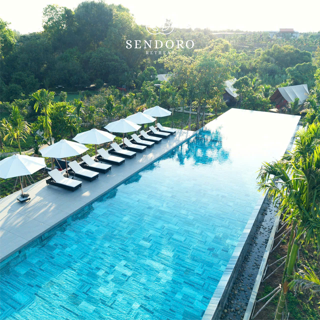 hồ bơi tại Sendoro Retreat Châu Đức