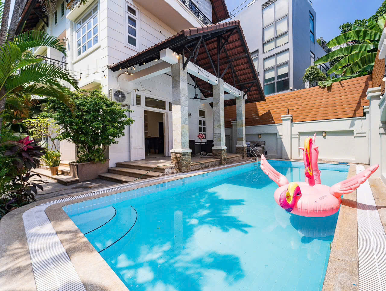 Villa An Khánh Odwin 27 có 7 phòng ngủ, phù hợp đoàn đông