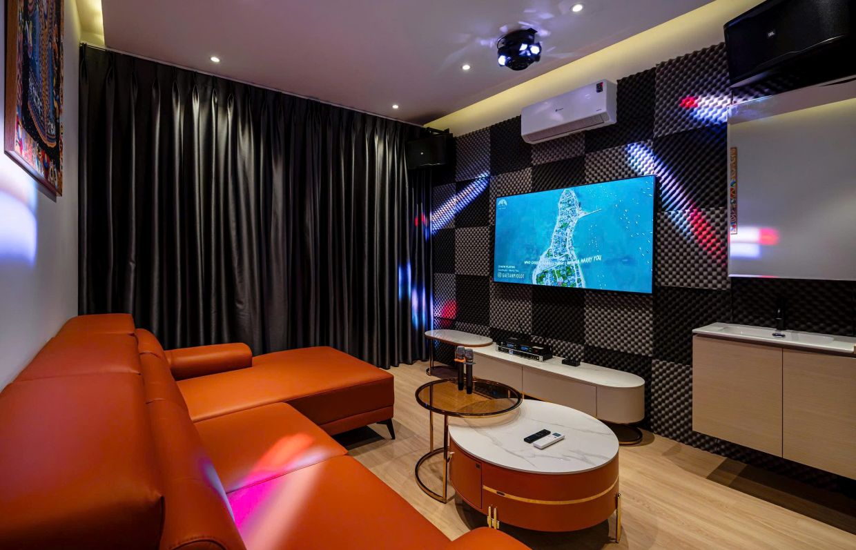 Villa Quận 2 Sài Gòn Odwin74 - Khu vực phòng karaoke