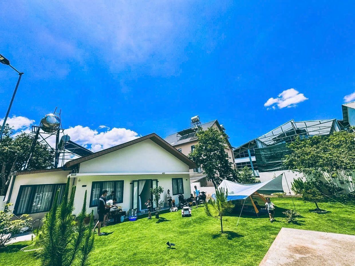 Villa Odwin Đà Lạt 64 - Khu vực sân vườn