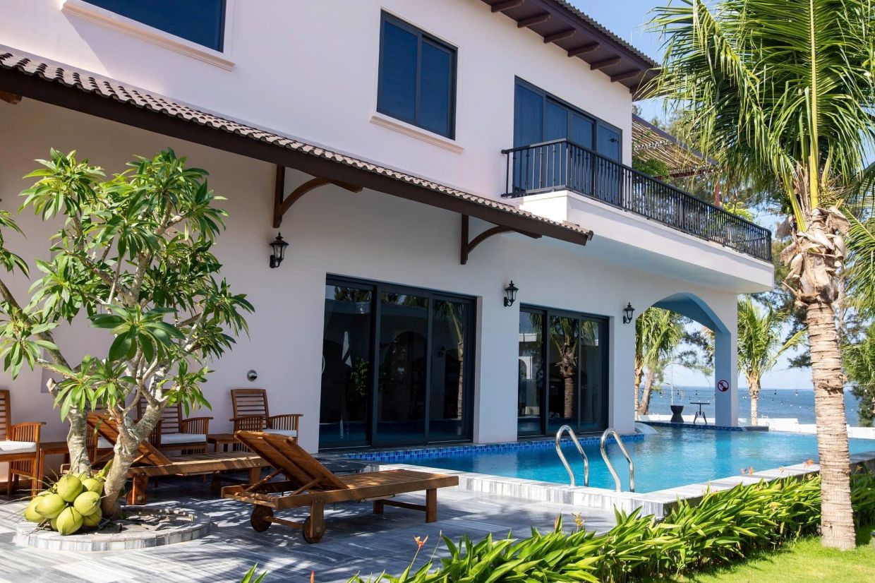 Villa Odwin LM Seaview - Khu vực hồ bơi view biển