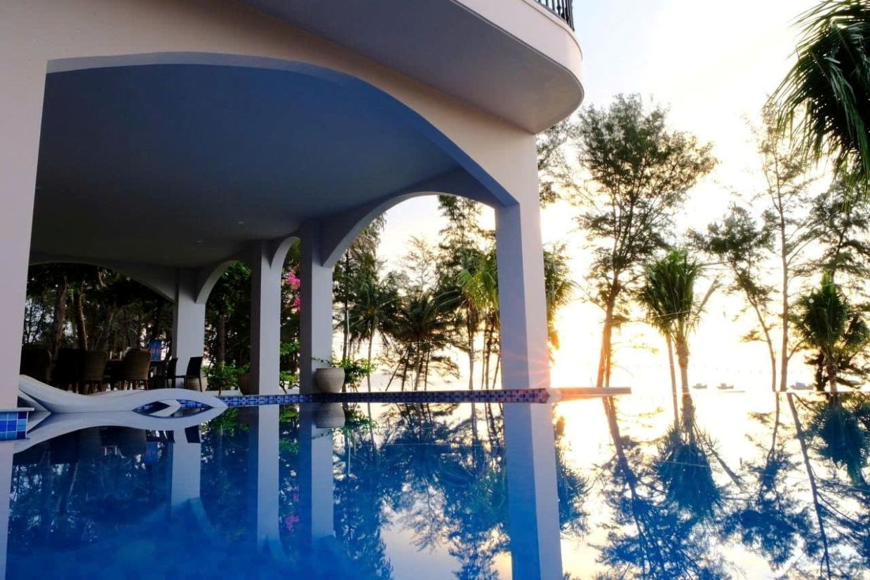 Villa Odwin LM Seaview – Khu vực hồ bơi