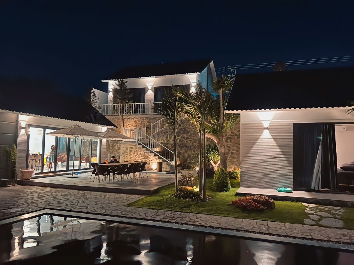 Villa Odwin Moon – Khu vực hồ bơi